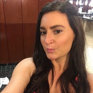 Meet your Posher, Gina